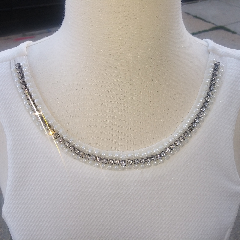 Francescas | Pleated Bow Dress w/ Bling & Pearls - Picture 6 of 8
